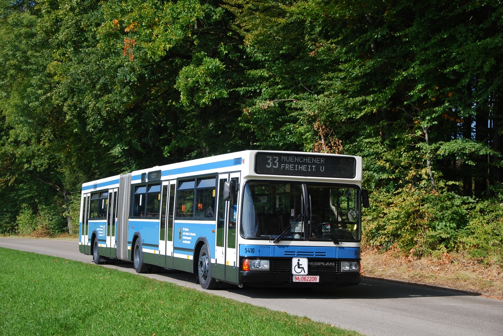 NEOPLAN / KHD N 421 SG II / 3N